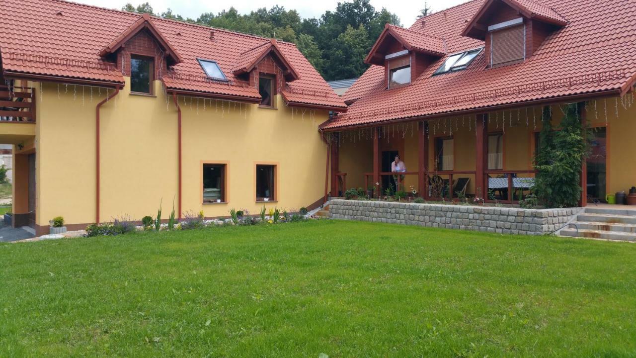 Апартаменты Sarna Karkonosze Bukowiec  Экстерьер фото